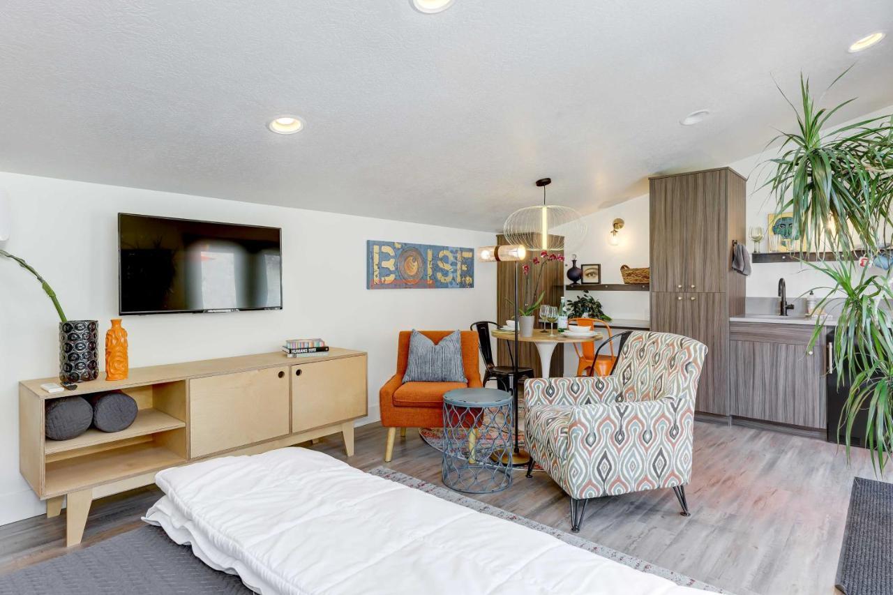 Stylish And Modern Boise Studio With Foothills Views! Eksteriør billede