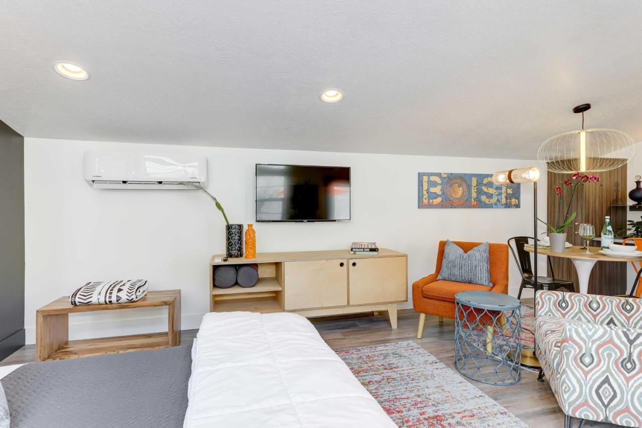 Stylish And Modern Boise Studio With Foothills Views! Eksteriør billede