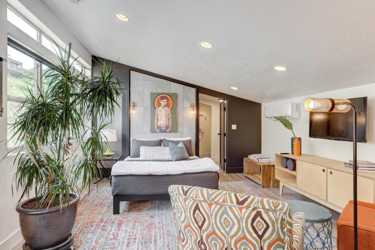 Stylish And Modern Boise Studio With Foothills Views! Eksteriør billede