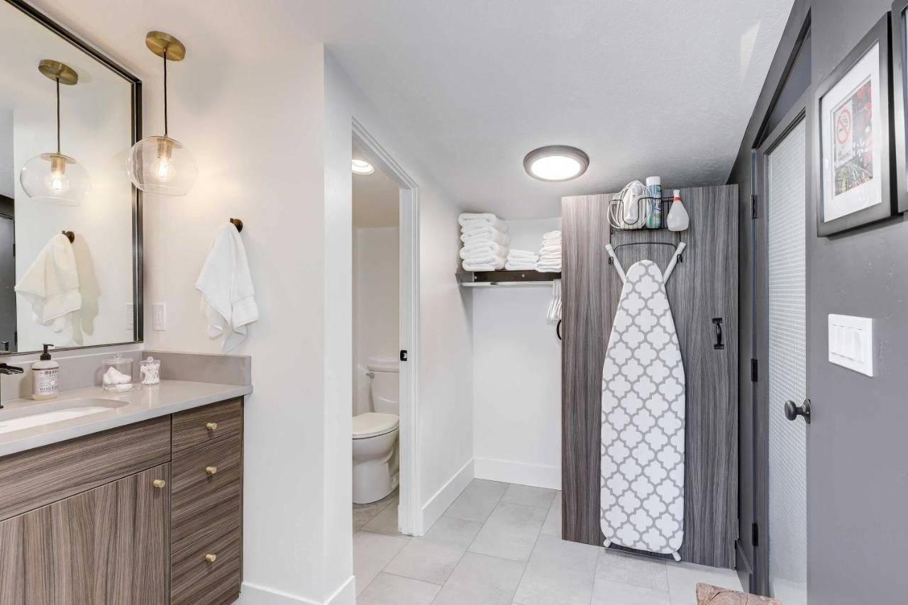 Stylish And Modern Boise Studio With Foothills Views! Eksteriør billede